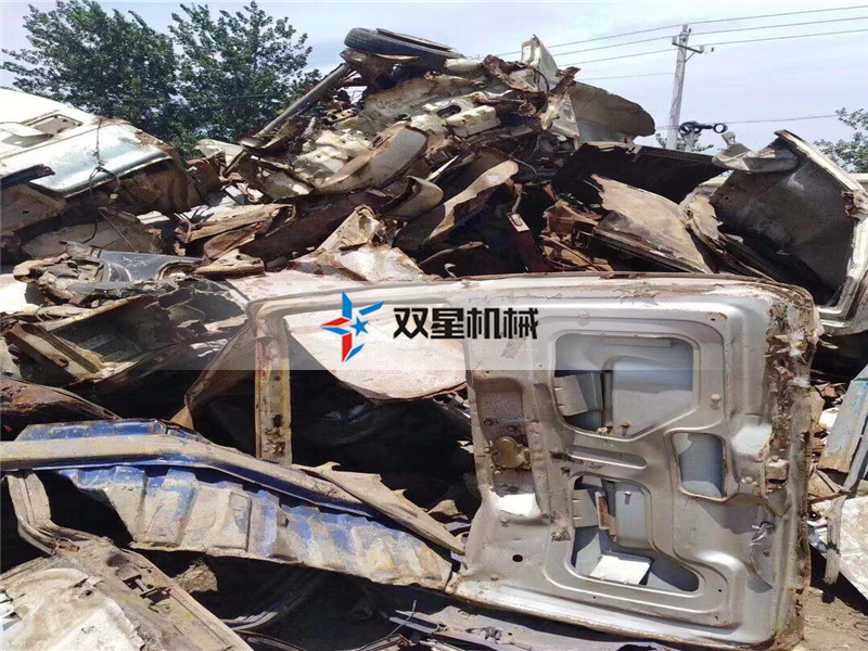 廢鋼破碎機設備一小時10噸產量配置如何