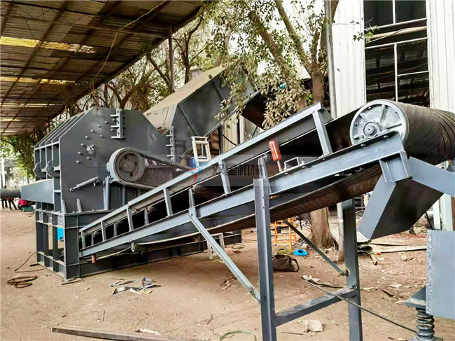 廢鋁破碎機生產(chǎn)線上?？蛻粼O(shè)備現(xiàn)場實拍