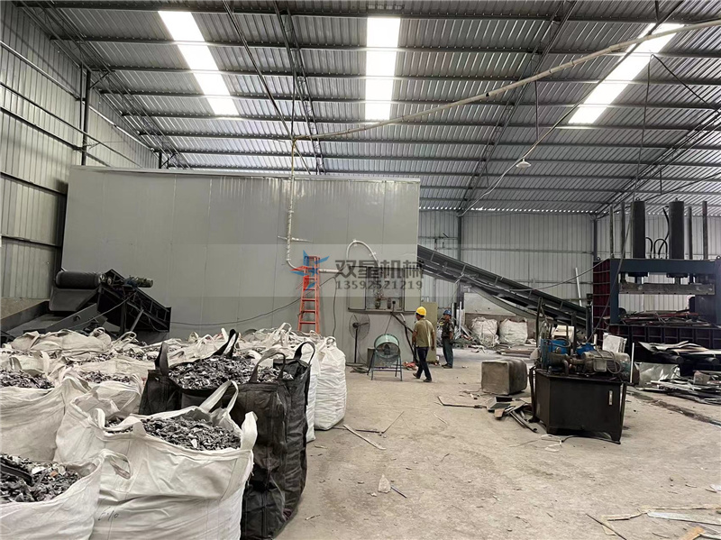 廢鋁破碎機(jī)生產(chǎn)流程現(xiàn)場(chǎng)