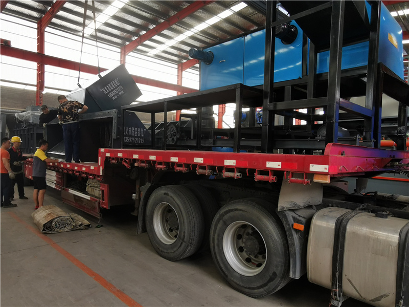 易拉罐破碎機設(shè)備發(fā)貨